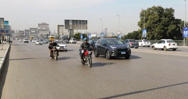 النشرة المرورية.. انتظام حركة السيارات بالطرق الرئيسية بالقاهرة والجيزة
