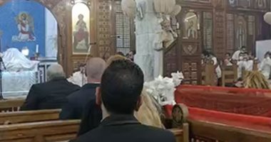 عيد ميلاد مجيد.. قداس كنيسة رئيس الملائكة ميخائيل بالمنصورة (فيديو)