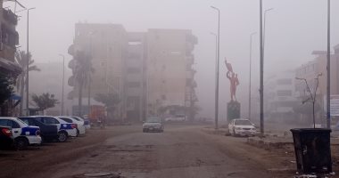 شبورة ضبابية كثيفة تغطى سماء مدينتى بورسعيد وبورفؤاد.. وطقس شديد البرودة