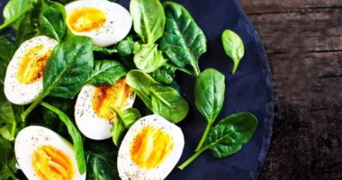 عالى الدهون.. الآثار الجانبية للإفراط فى تناول البيض وازاى تاكله بشكل صحى