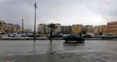 أمطار غزيرة وغيوم فى سماء بورسعيد يصاحبها انخفاض شديد للحرارة.. صور