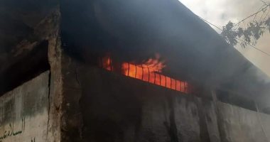 إصابة 8 أشخاص في حريق مخزن خردة بالشرقية