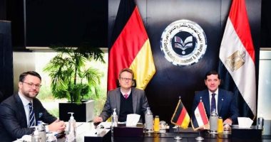 سفير ألمانيا: الشركات الألمانية تبحث تنفيذ استثمارات جديدة أو التوسع فى مصر