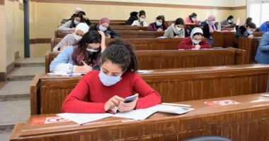 كليات جامعة القاهرة تواصل امتحانات الترم الأول وسط إجراءات احترازية صارمة