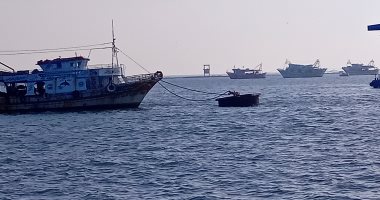 توقف الصيد بميناء بورسعيد تزامنا مع موجة الطقس السيئ واضطراب الملاحة
