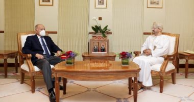  الأمين العام لجامعة الدول العربية يلتقى وزير خارجية سلطنة عمان فى مسقط