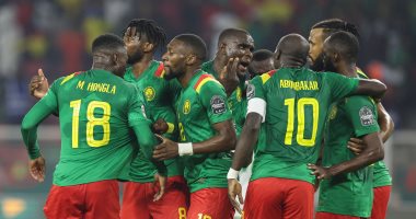 لاعبو الكاميرون يقدمون التعازي لأسر ضحايا مباراة جزر القمر 