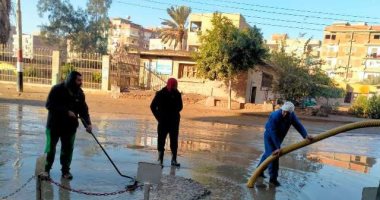 لمواجهة تقلبات الجو.. انتشار معدات شفط وكسح مياه الأمطار بشوارع الشرقية