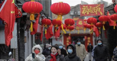 الفانوس الأحمر يزين شوارع بكين.. الصين تحتفل بأول أيام عام النمر