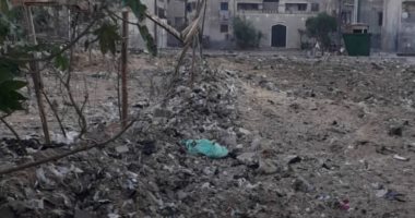 استجابة لمبادرة اليوم السابع.. رفع القمامة من المحمودية 920 بمحافظة القاهرة