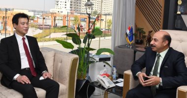 سفير كوريا الجنوبية يزور أسوان ويلتقى المحافظ لمناقشة الحركة السياحية