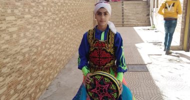 "إسلام عقاب" أصغر راقص تنورة فى دمياط عمره 12 سنة ويشارك فى الحفلات.. لايف