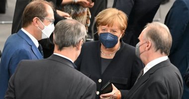 ميركل تخطف الأنظار فى أول ظهور رسمى لها خلال انتخابات رئاسة ألمانيا.. صور