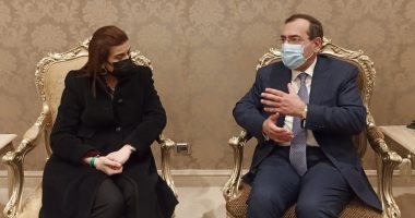 جلسة مباحثات لطارق الملا مع الوزيرة القبرصية فى مجال الغاز