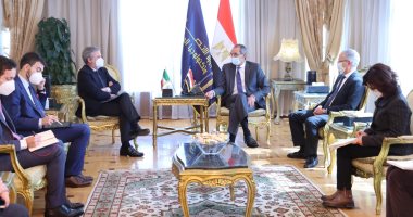 وزير الاتصالات يبحث مع سفير إيطاليا سبل تعزيز التعاون بمجال التكنولوجيا
