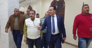 رئيس مدينة المحلة يتفقد مشروع موقف سيارات والبنك الزراعى بقرية بشبيش