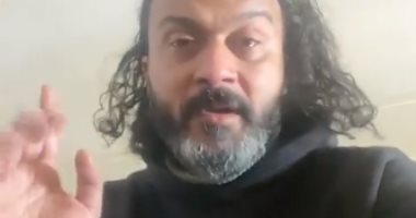إبراهيم سعيد باكيا: "بشكر كل الناس اللى شالت أبويا ووقفوا معايا".. فيديو
