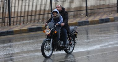 المرور: نشر سيارات الإغاثة على الطرق بعد سقوط الأمطار