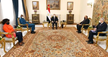 الرئيس السيسي يؤكد إيمان مصر بمحورية تلبية حقوق المواطنين بحياة كريمة وآمنة