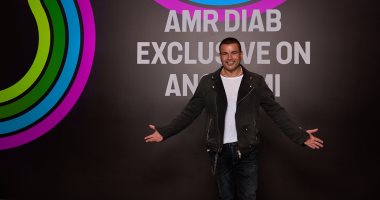 عمرو دياب يعلن توقيع شراكة مع منصة أنغامى لبث جميع أغانيه حصرياً