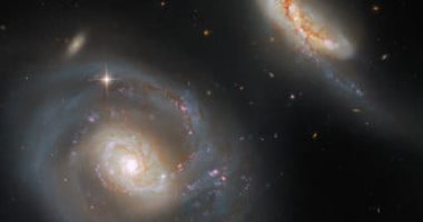 يعود تلسكوب هابل إلى زوج من المجرات المتفاعلة لإلقاء نظرة ثانية