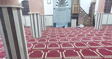 فرش مسجد الحسين بنجع الشاعر بقرية المدامود بمدينة الزينية بالأقصر وافتتاحه غدا