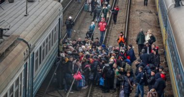 بولندا تستقبل 4 ملايين و343 ألف لاجئ من أوكرانيا منذ بداية العملية العسكرية الروسية