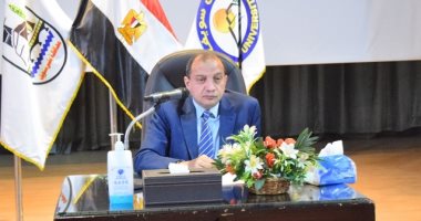 رئيس جامعة بنى سويف يشهد فعاليات ورشة عمل الشمول المالى بكلية التجارة