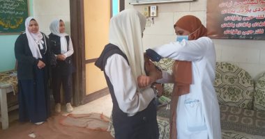 "صحة أسوان" تطلق حملة طرق الأبواب للتطعيم ضد كورونا.. صور