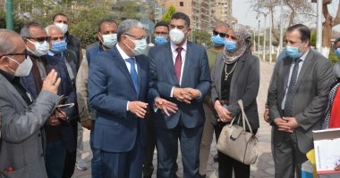 محافظ المنيا يشهد بدء حملة طرق الأبواب للتطعيم ضد فيروس كورونا