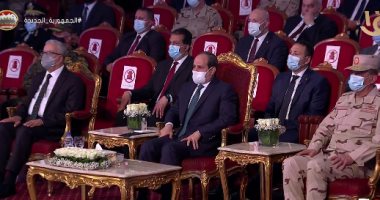 الرئيس السيسى يشاهد فيلما تسجيليا بعنوان: "بطل بيسلم بطل"