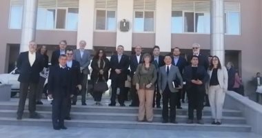 محافظ البحر الأحمر يلتقى 13 سفيرًا للترويح للسياحة بمدينة الغردقة