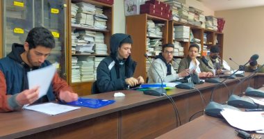 الهجرة: تسلم وفحص أوراق الطلاب العائدين من أوكرانيا بحضور مندوب مجلس الجامعات