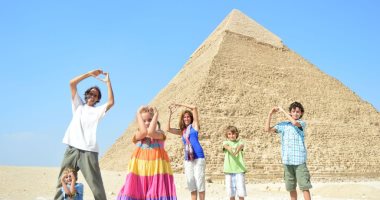 سفير مصر بموسكو يؤكد ما تمثله السياحة الروسية من أهمية للسوق السياحية المصرية