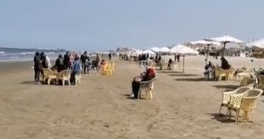 تزامنا مع الطقس المعتدل.. عودة الزحام لشواطئ محافظة بورسعيد.. فيديو