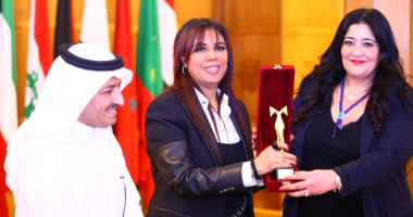 جامعة الدول العربية تكرم الفنانة العربية شاليمار شربتلى بجائزة الشخصية المبدعة
