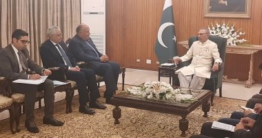 الرئيس الباكستانى يستقبل وزير الخارجية ويبحث سبل الارتقاء بالعلاقات الثنائية