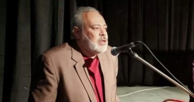 الشاعر مسعود شومان يهدى محافظة الفيوم قصيدة خلال مؤتمر اليوم الواحد الأدبى