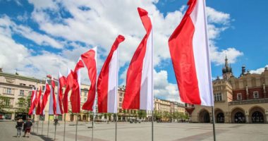 رئيس وزراء بولندا: روسيا تسعى لبناء "إمبراطورية الشر"