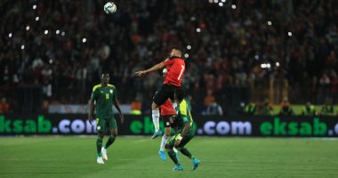 منتخب مصر يواصل الضغط بعد التقدم على السنغال بهدف نظيف بعد 30 دقيقة.. فيديو