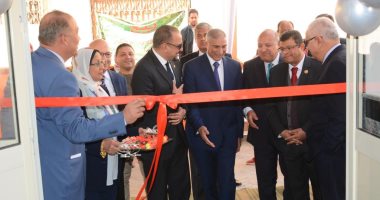 رئيس جهاز القاهرة الجديدة يشارك بافتتاح مركز غسيل كلوى بالمجان فى المدينة