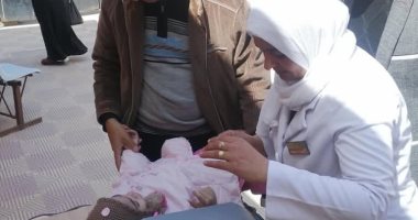 استمرار متابعة الحملة القومية للتطعيم ضد مرض شلل الأطفال بشمال سيناء