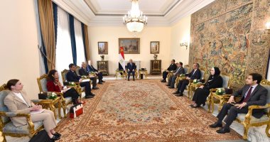 الرئيس السيسى يؤكد لـ"لومير" أولوية ملف التعاون الاقتصادي بين مصر وفرنسا