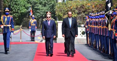 الرئاسة: الرئيس السيسى يستقبل رئيس مجلس السيادة الانتقالى السودانى  