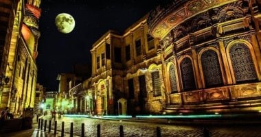 "حكاية شارع".. اعرف تاريخ شارع المعز و29 أثرًا يعكس مصر الإسلامية