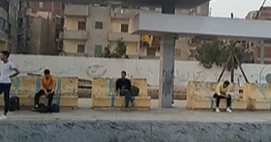 الشراقوة عزموا القطر تانى.. أهل أبو حماد يقدمون وجبات لركاب قطار كامل.. فيديو