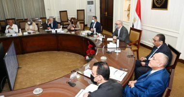 وزير الإسكان يتابع موقف تنفيذ وحدات مشروع "سكن لكل المصريين" لمنخفضى الدخل