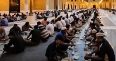 حرب البيض المسلوق وحلق الشعر.. عادات غريبة مرتبطة بشهر رمضان فى دول العالم.. فيديو
