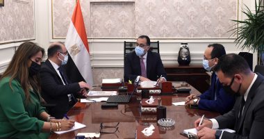 رئيس الوزراء يلتقى رئيس مجلس إدارة البورصة المصرية 