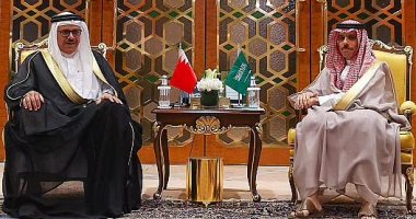 السعودية نيوز | 
                                            وزيرا خارجية السعودية والبحرين يبحثان مستجدات الأحداث الإقليمية والدولية
                                        